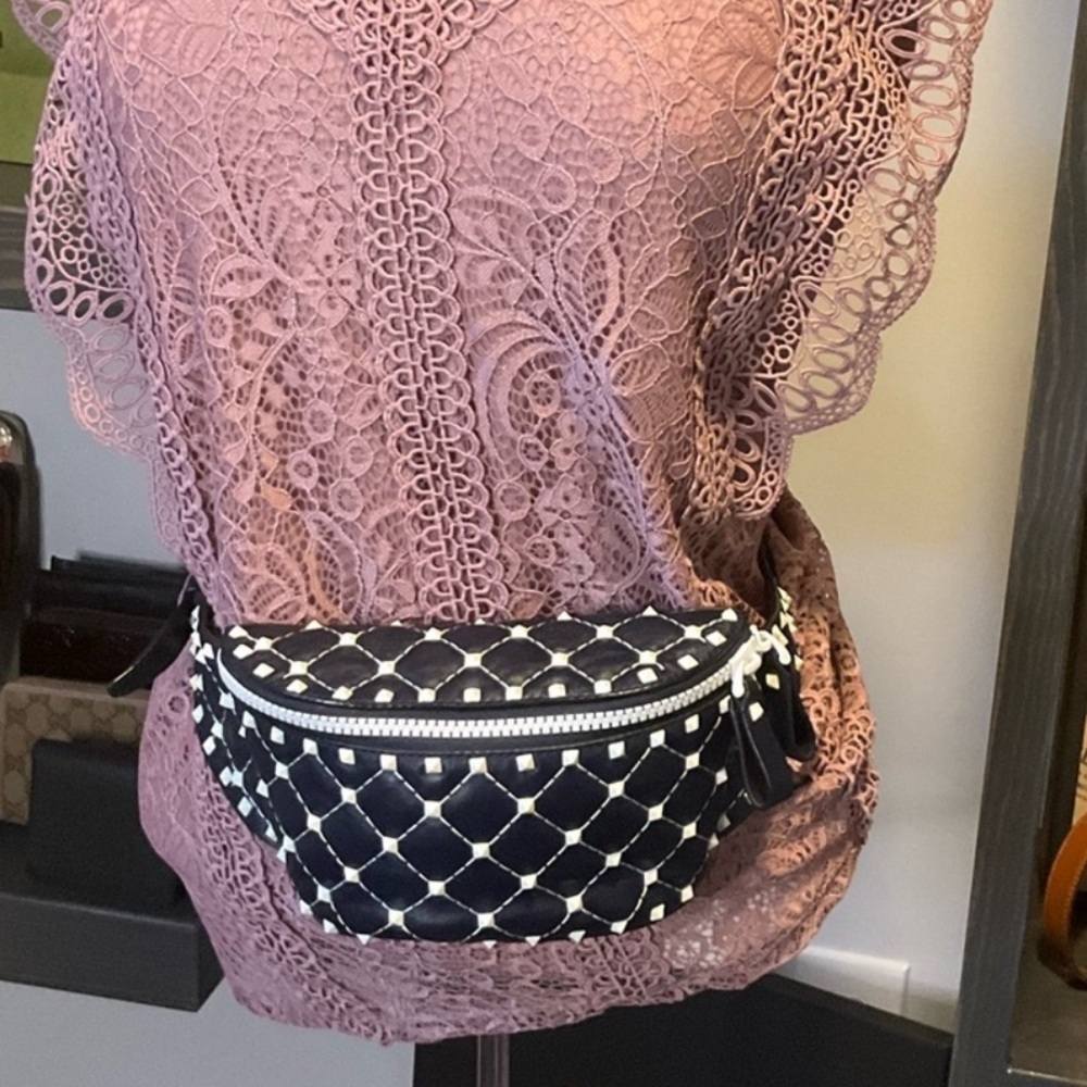 LIVE SHOW! Luxury and Handcrafted Share Show! - Picture 6 of 12